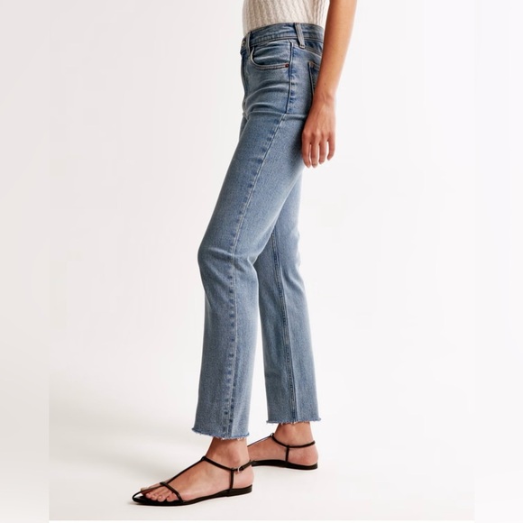 ABERCROMBIE AND FITCH ANKLE STRAIGHT LEG ULTRA HIGH RISE JEANS29/8 - Picture 1 of 7